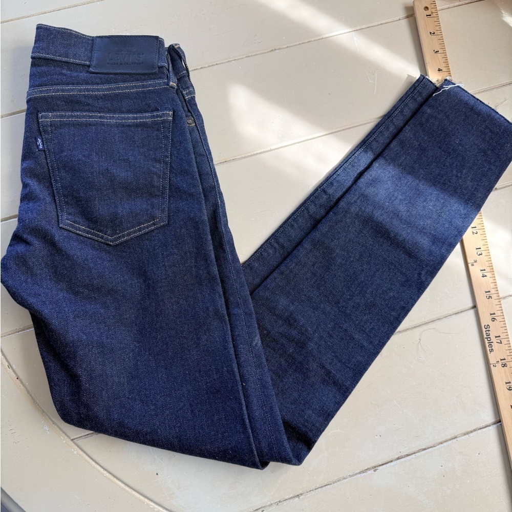 Levi's Dark Blue made and crated  Skinny Jeans